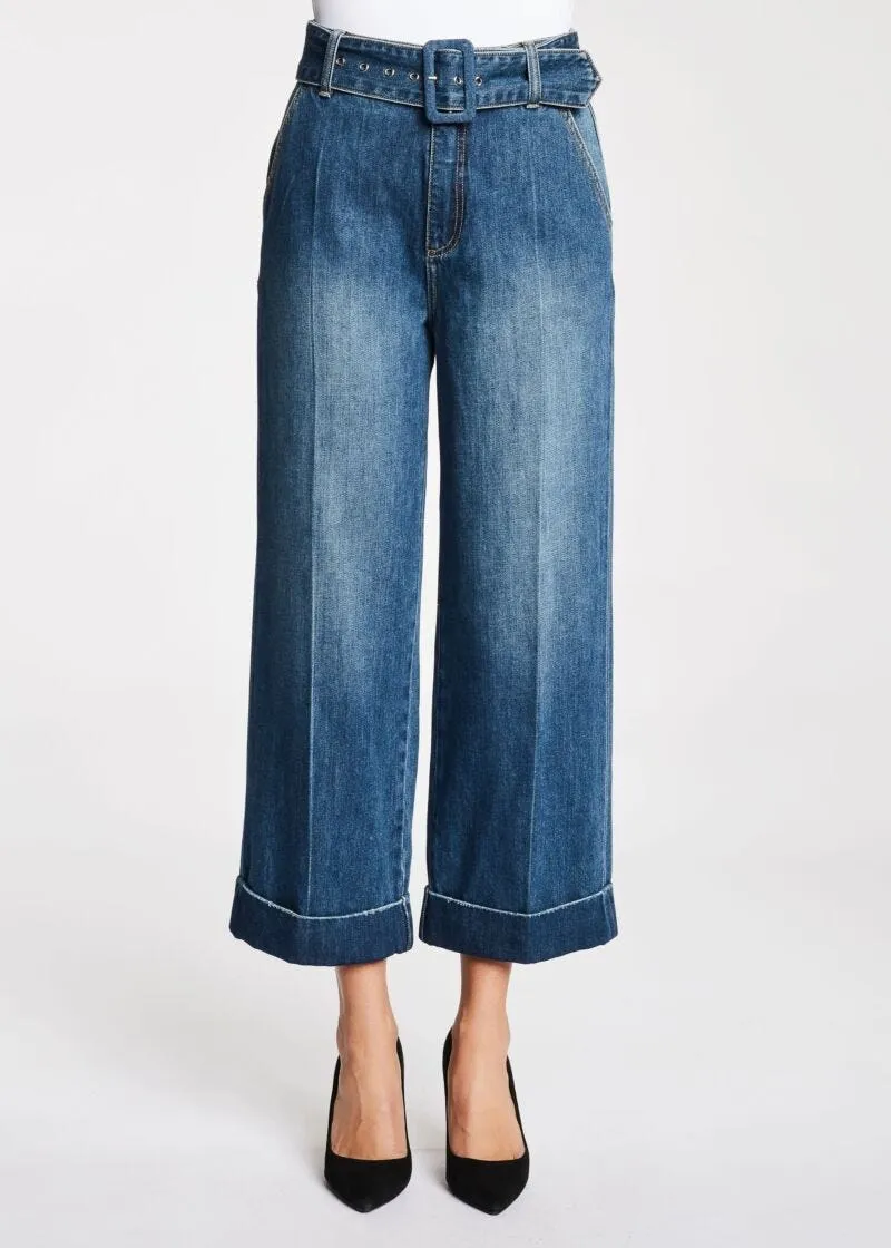 Jeans con piega stirata